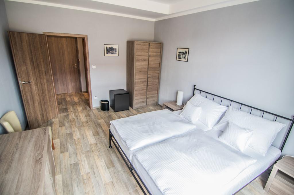 Pension Viktorin Poděbrady Extérieur photo